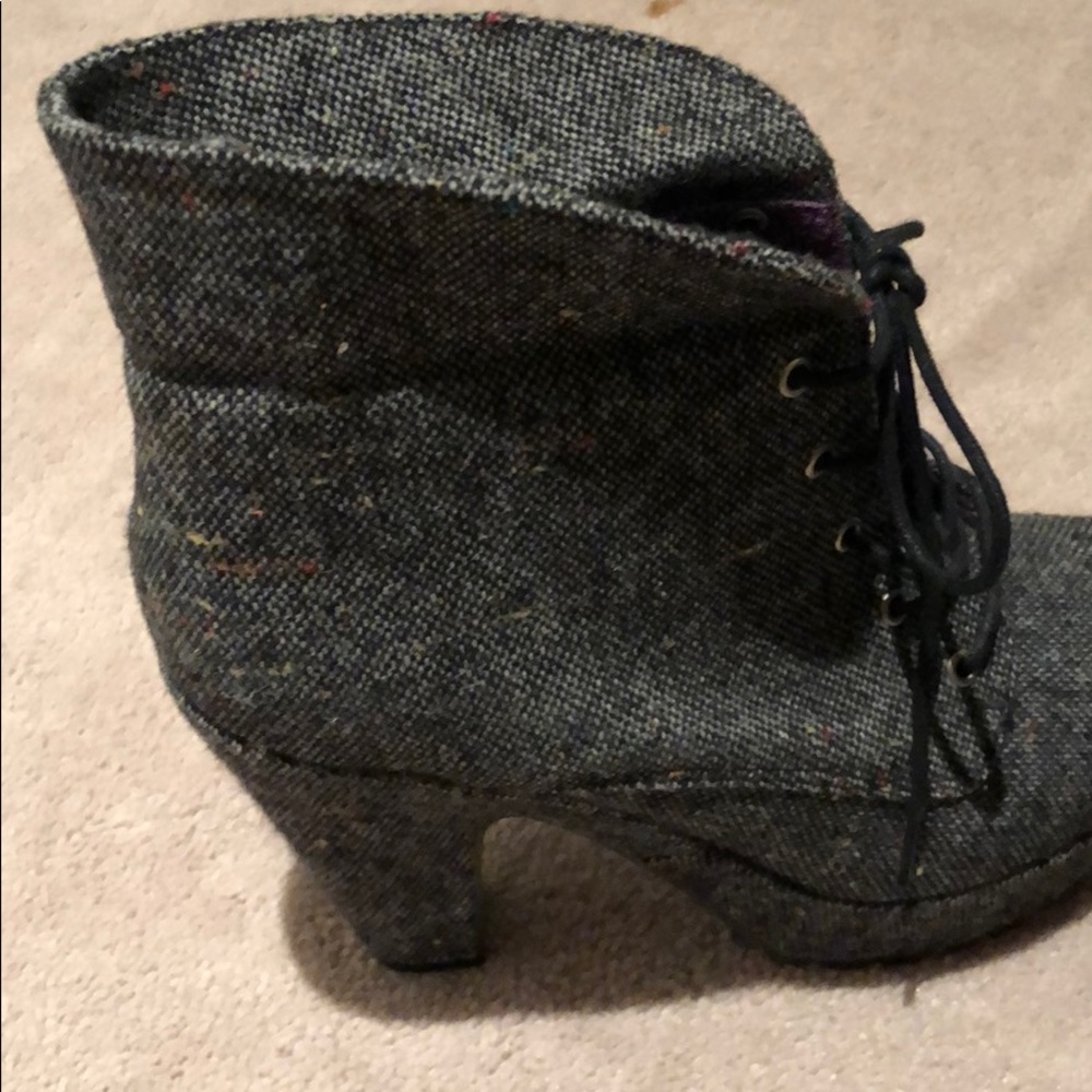 Chic Booties - Size 8.5 - Picture 4 of 5